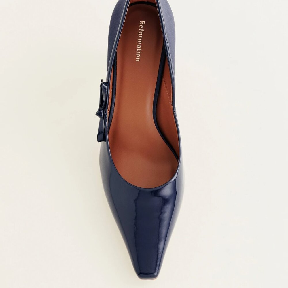 NEW IN BOX Reformation Neve Bow Pump